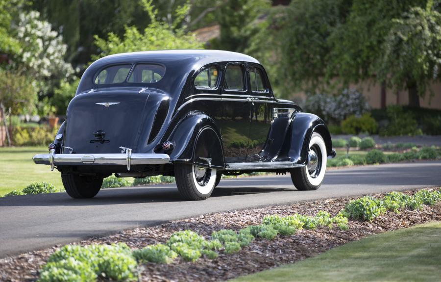  Chrysler Imperial Airflow Sedan (C-10) 1936 года  (фото 21 из 38)